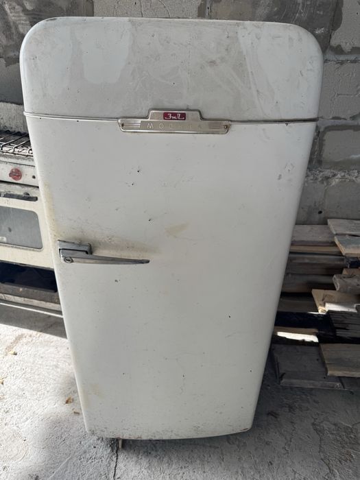 Продам холодильник Зил Москва