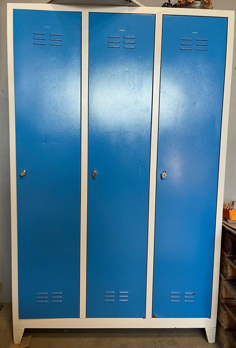 Шкафове за съблекалня