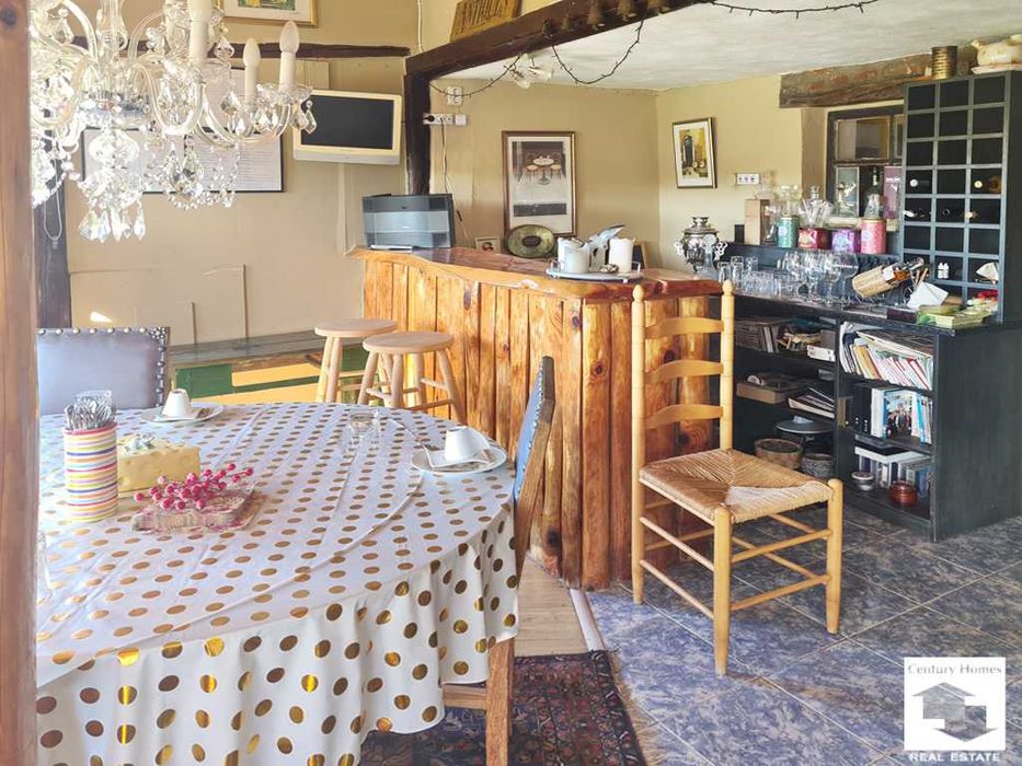 Продава се Къща в с. Моравица, Област Търговище - 300 кв.м за 817 €/кв.м - Снимка #2