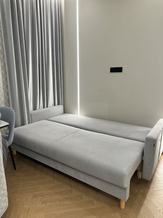 Продам диван 240/90