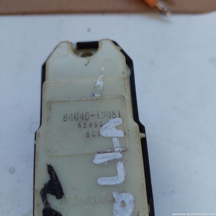 Butoane Geamuri Electrice Toyota Corolla Liftback (_E10_) [ 1992 - 1997 ] Oem 8404013081