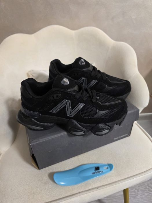 Adidasi new balance 9060