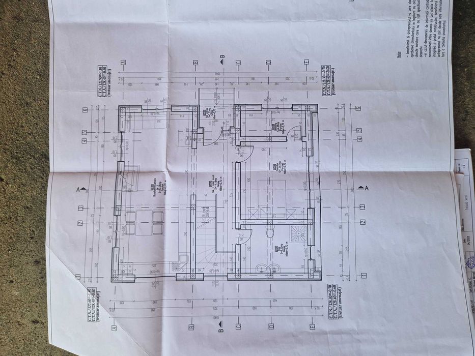 Casa de vanzare la rosu.