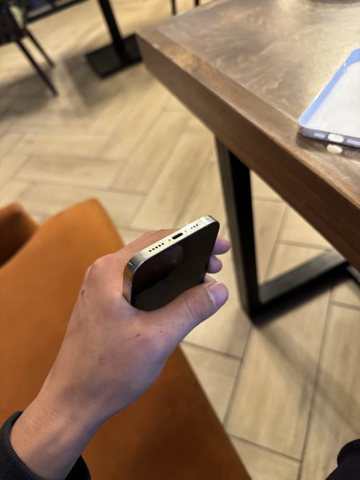 айфон 12 про в идеале