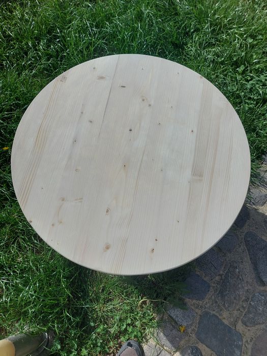 Трикраки столчета и софра(синия,паралия)