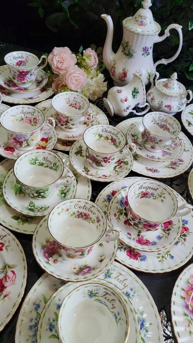 Тройни сетове Royal Albert