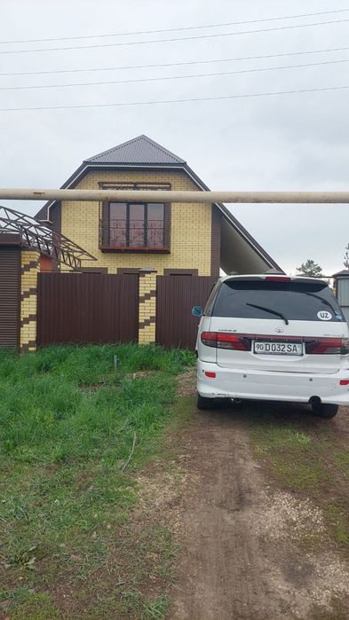 Toyota Previa сотилади