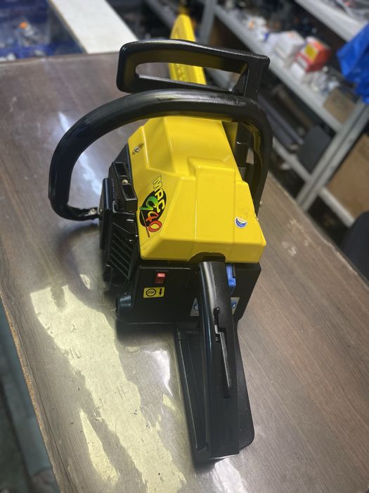 Бензинов трион McCulloch MAC 940