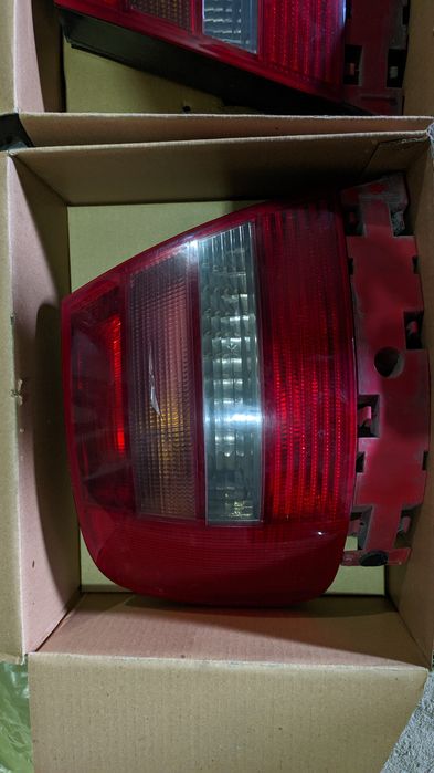 Задние  Фары Ауди а4 б5.