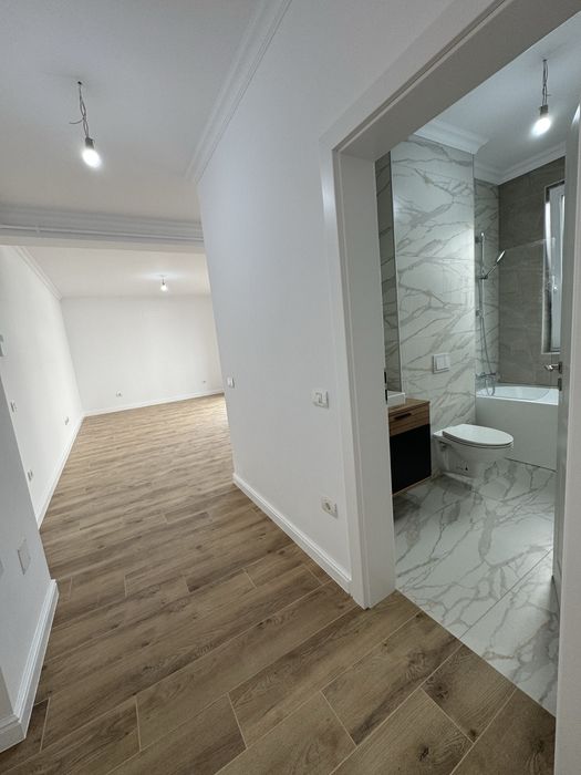 Apartament cu 3 camere si curte in Dumbravita, Suprafata totala 150 mp