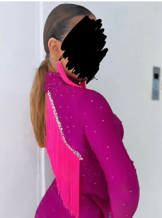 Рокля за спортни танци