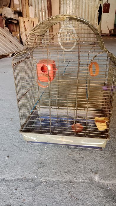 Клетка для попугаев