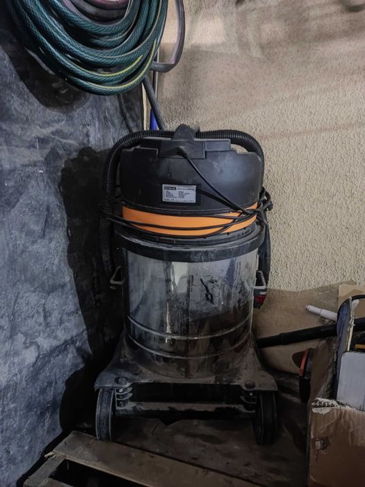 Продается апаратура для ковра мойка