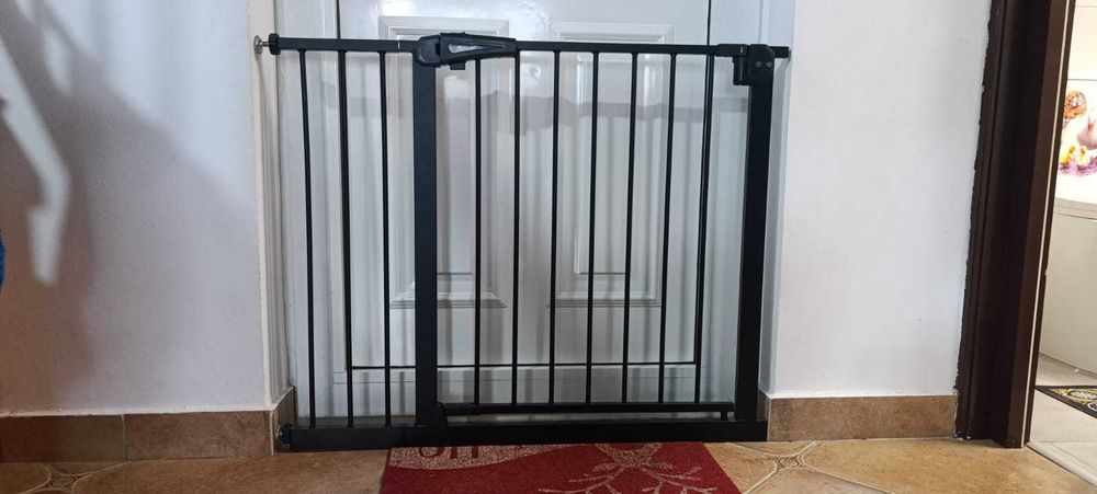 Poarta extensibila pentru copii sau animale de companie