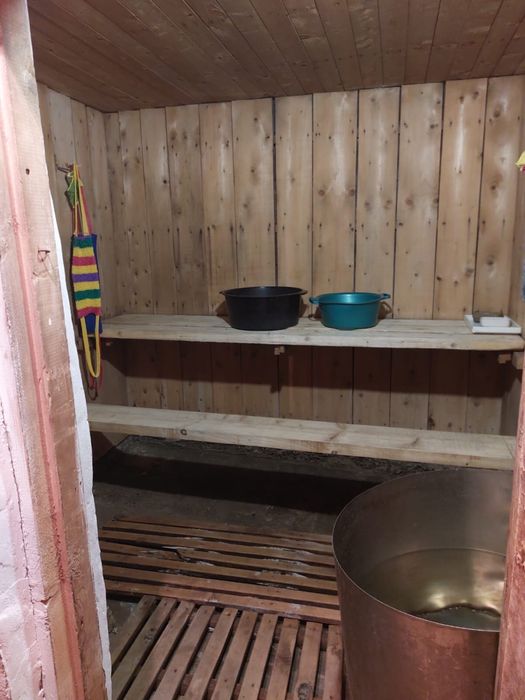 Продается дача, 2 этажа, 10 соток