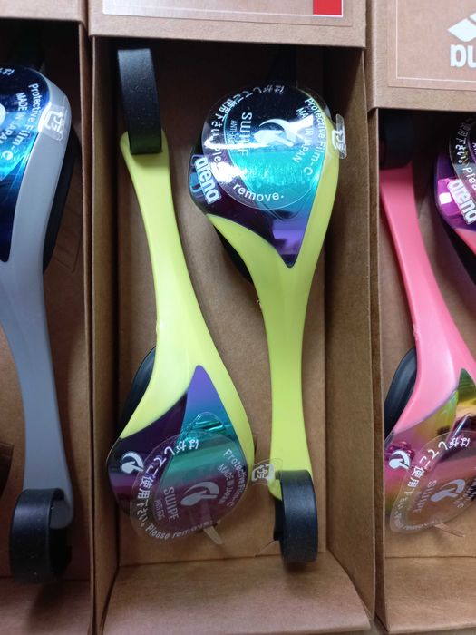 Нови модели очила за плуване  Arena Cobra