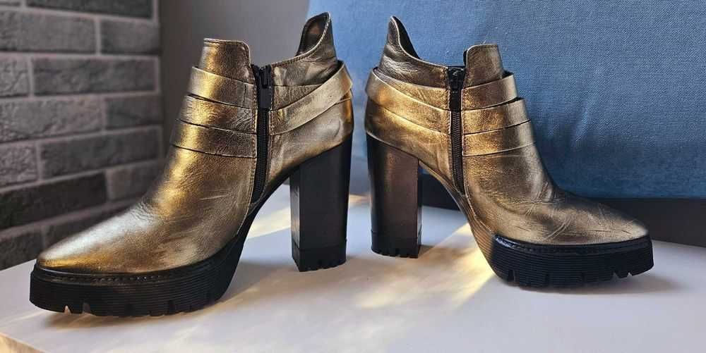 Cizme Musette, Cristhelene B, nr.40, super-usoare si ft confortabile