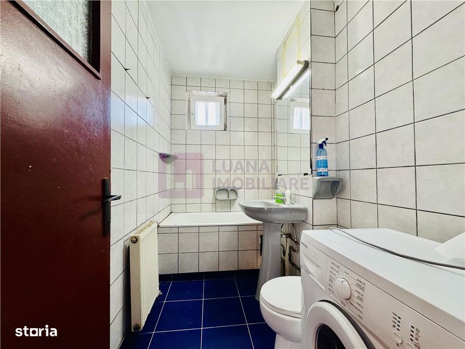 Apartament cu 2 camere de vanzare | Terezian | decomandat | etaj 3