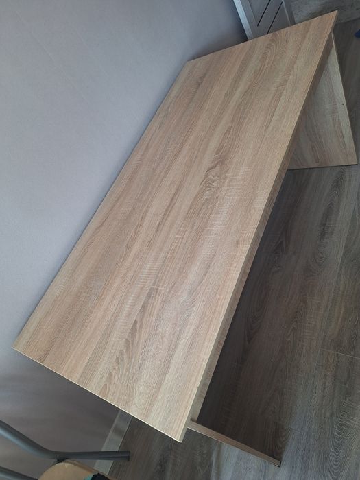 Стол обеденный и стулья