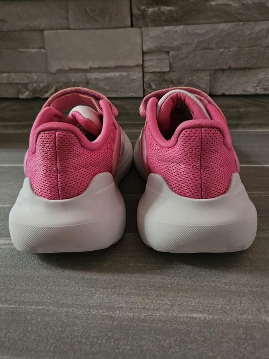 Маратонки за момиче н.34