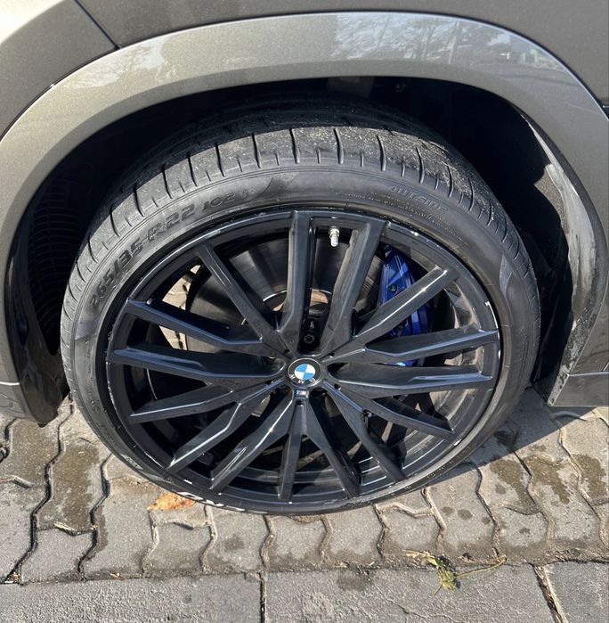 Vand jante BMW originale pe 22 (detin si cauciucuri de vara folosite un an)