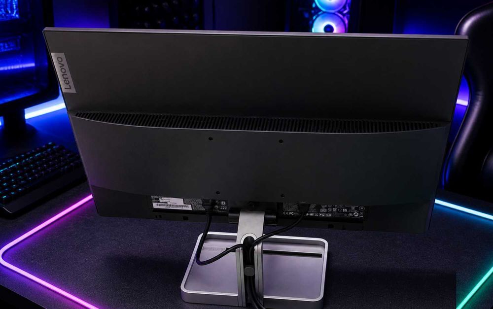 Продавам Геймърски компютър i7-6700/GTX 1660 Super/32GB DDR4/512GB NVMe/4TB HDD/500W НОВО захранване и Подарък Lenovo L24i-30 монитор