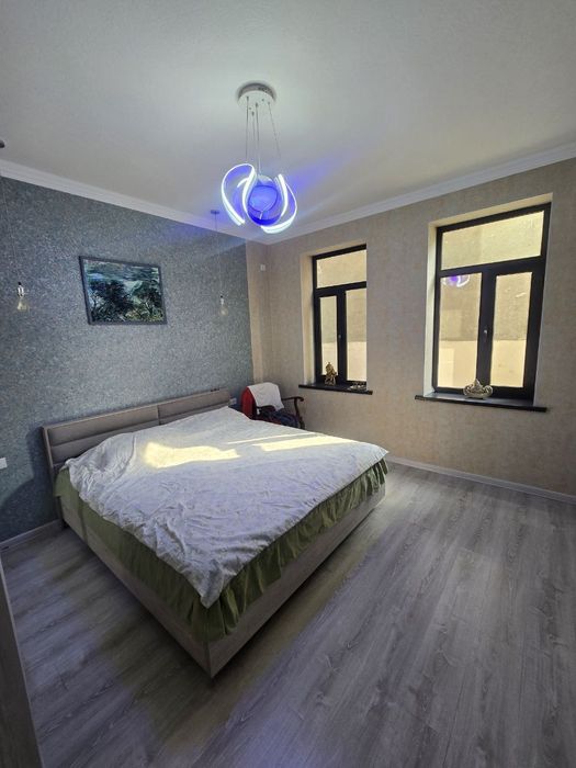 Ховли уй жой сотилади