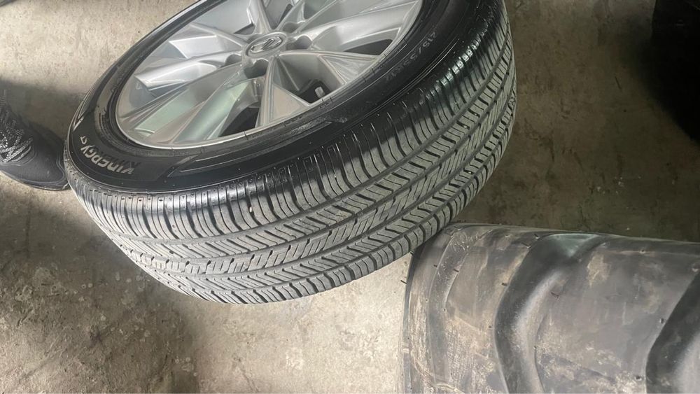 215/55/17 покрышкасы новый, диск оригинал !!