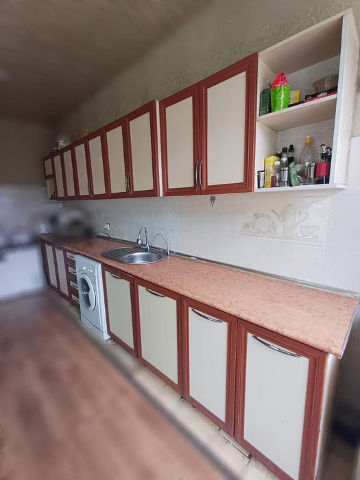 Kuxonniy mebel sotiladi narxini kelishamiz