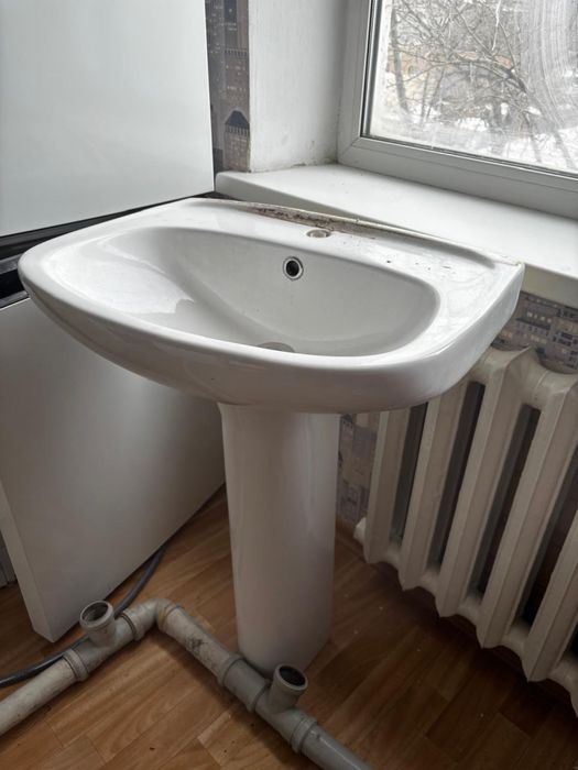 Отдам даром раковину и туалет