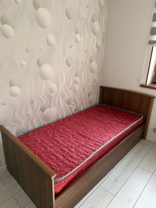 Кровать односпальная