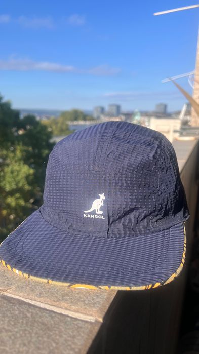 Шапка с две лица  Kangol Facewave  Reversible 5 Panel Cap