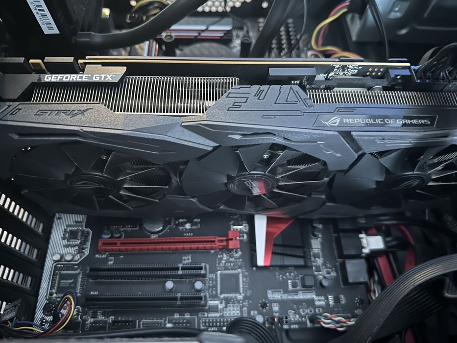 Геймърска конфигурация! Работи отлично за парите си!