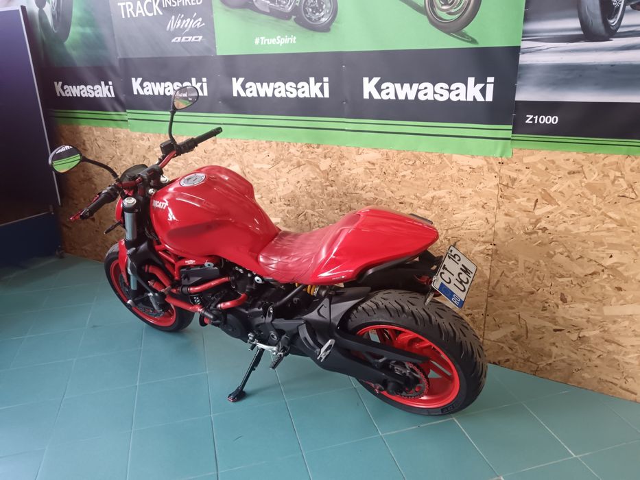 Ducati monster 821 2015