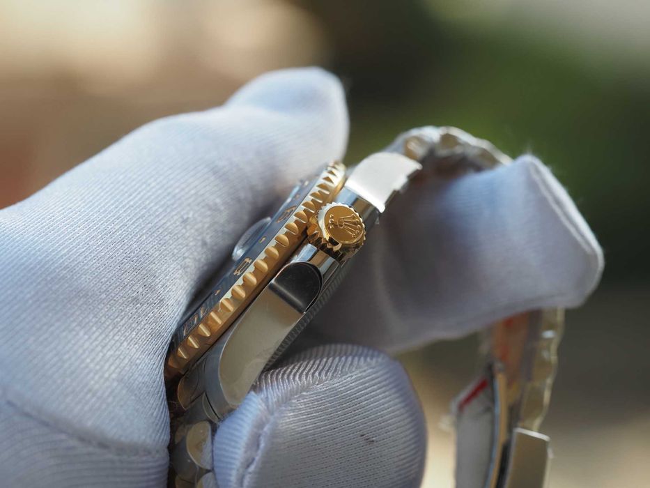 Допълнително позлатяван и модифициран Rolex GMT