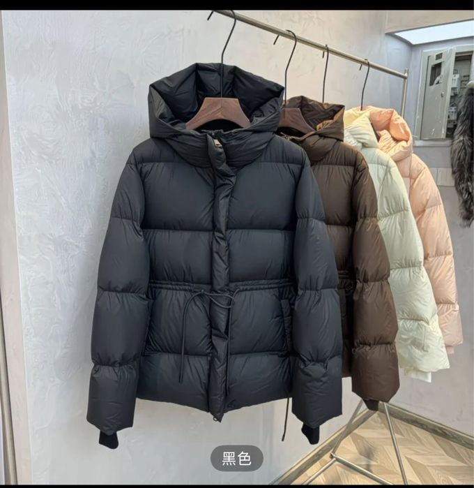 Продается куртка с этикеткой