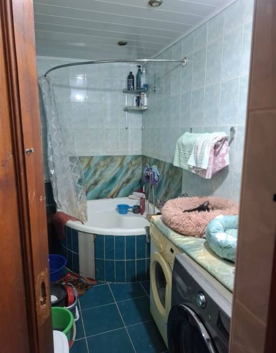 Срочно Продаётся ШРуставели 2/2/4 без ремонта без мебелья !