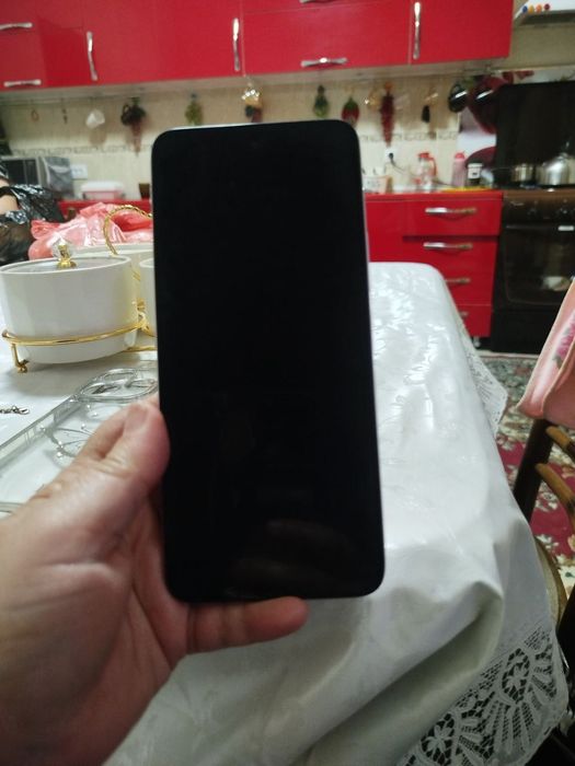 Продаю смартфон Redmi 13