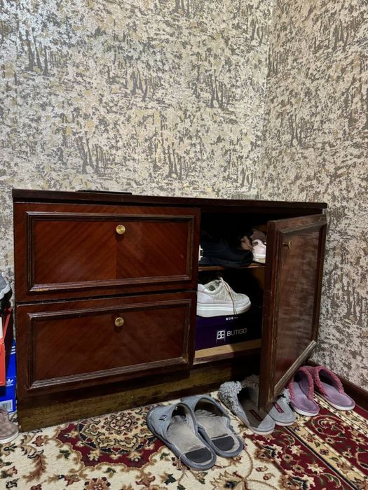 Обувница с тремя отделами