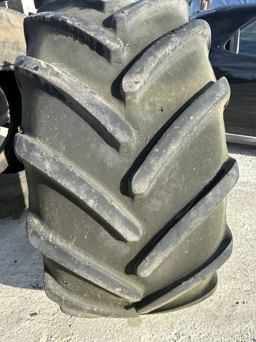 Гуми за трактор 600 65 28