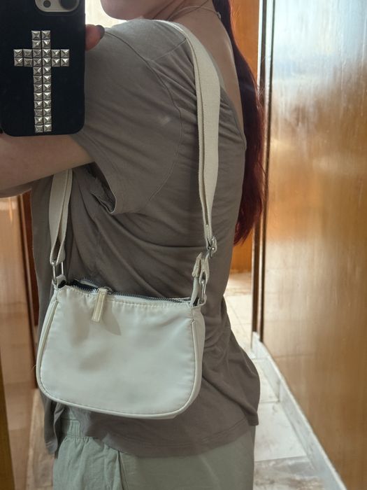 Дамски чанти бяла черна Guess Marc Jacobs Nine West