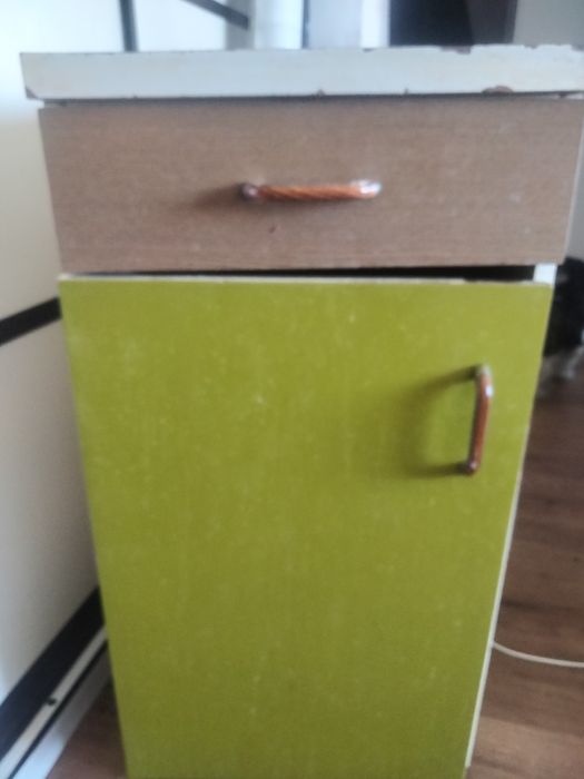 отдам кухонный гарнитур б/у