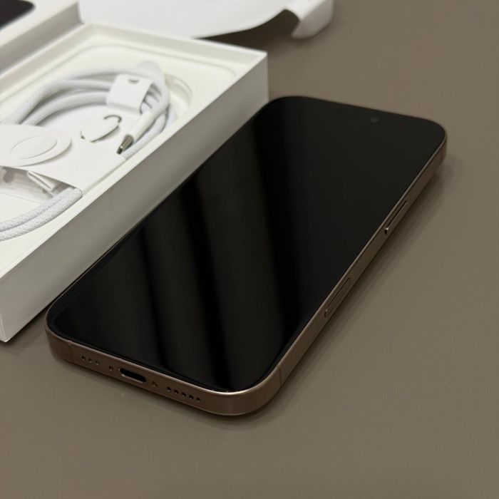 Продам айфон 16pro