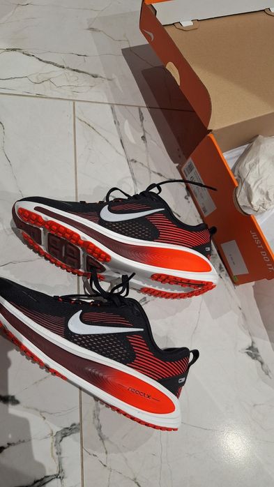 Nike Vomero 18, нонер  39 , стелка 24.5