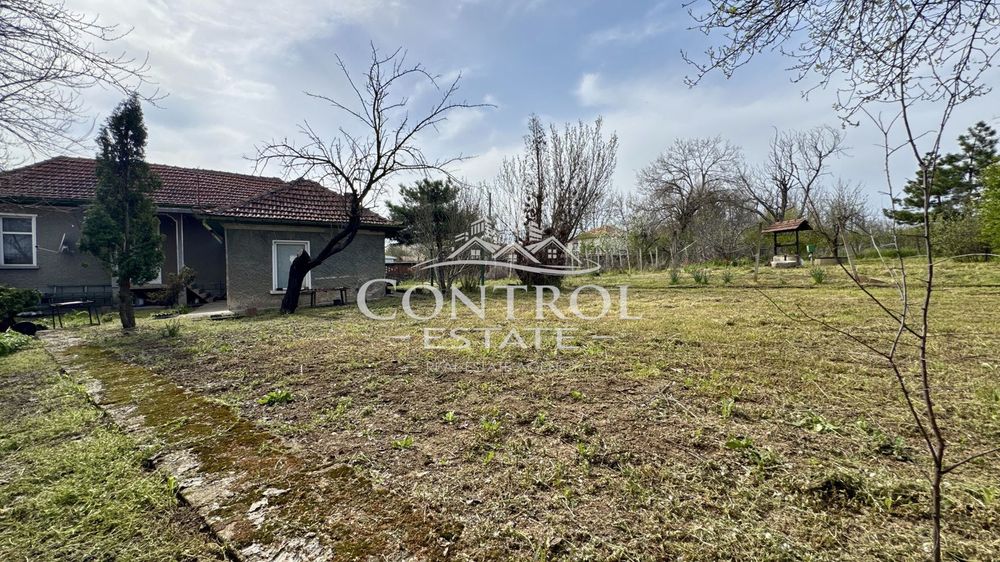 Къща в Велико Търново, област-с.Първомайци площ 112 цена 105000