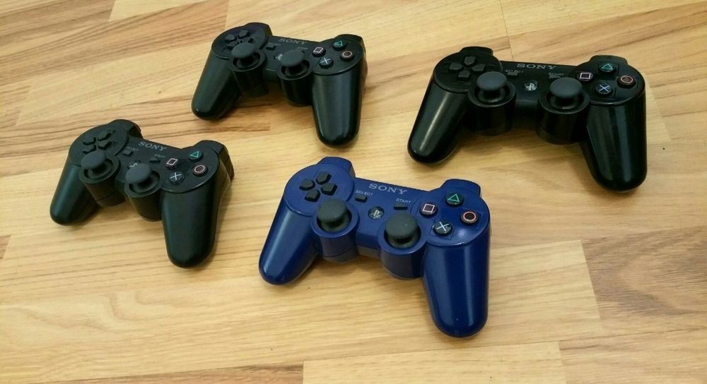 Costum botez bebeluș  ( controler PlayStation 3 noi)
