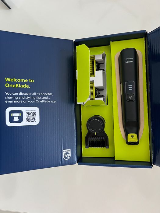 Aparat hibrid de bărbierit Philips OneBlade Pro 360 – Nou, pachet complet