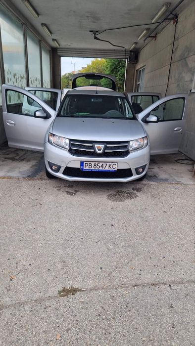 Dacia Sandero полуавтоматик