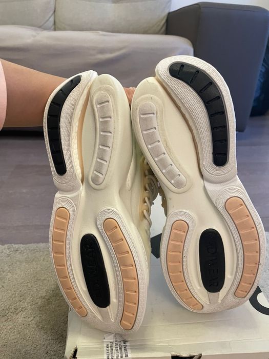 Adidas Alphaboost V1