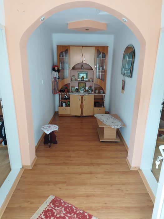 Vând casă in comuna Văleni Dambovita